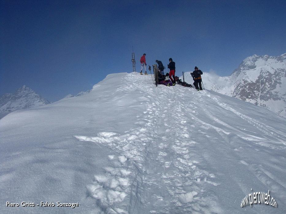 49...affollata di scialpinisti.jpg